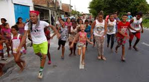 coinvolgimento dei ragazzi di strada nelle favelas di Recife